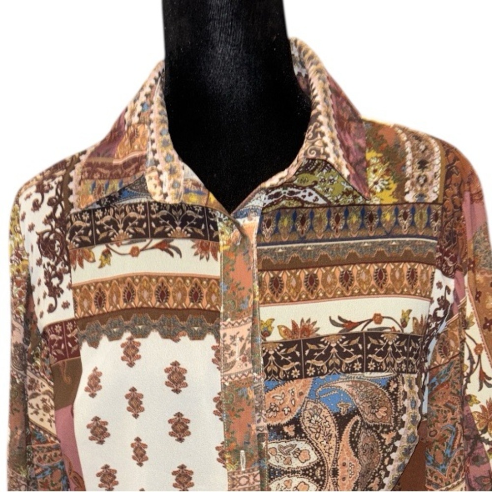Flying Tomato Patterned Blouse - Picture 5 of 6